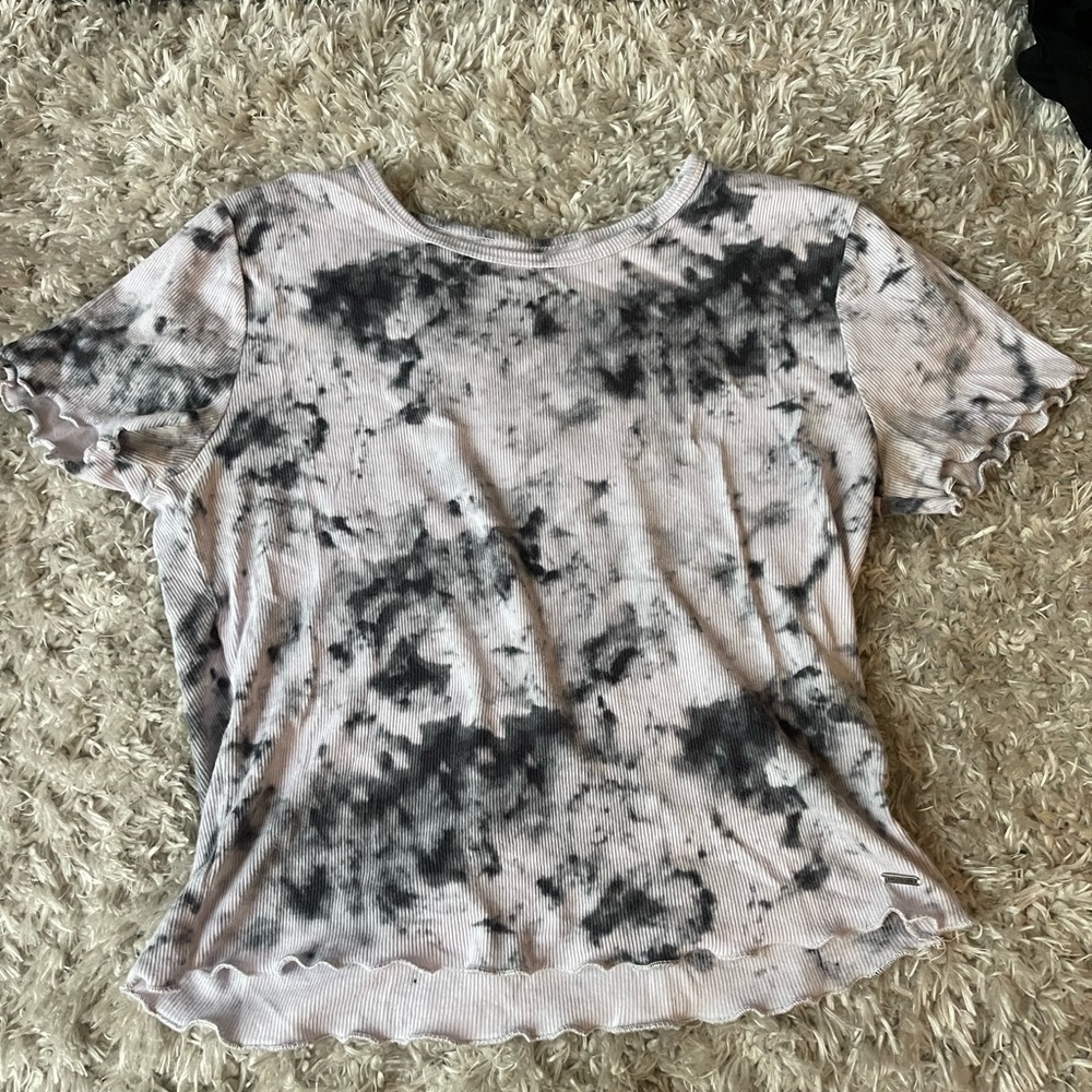 Hollister cropped, baby tee